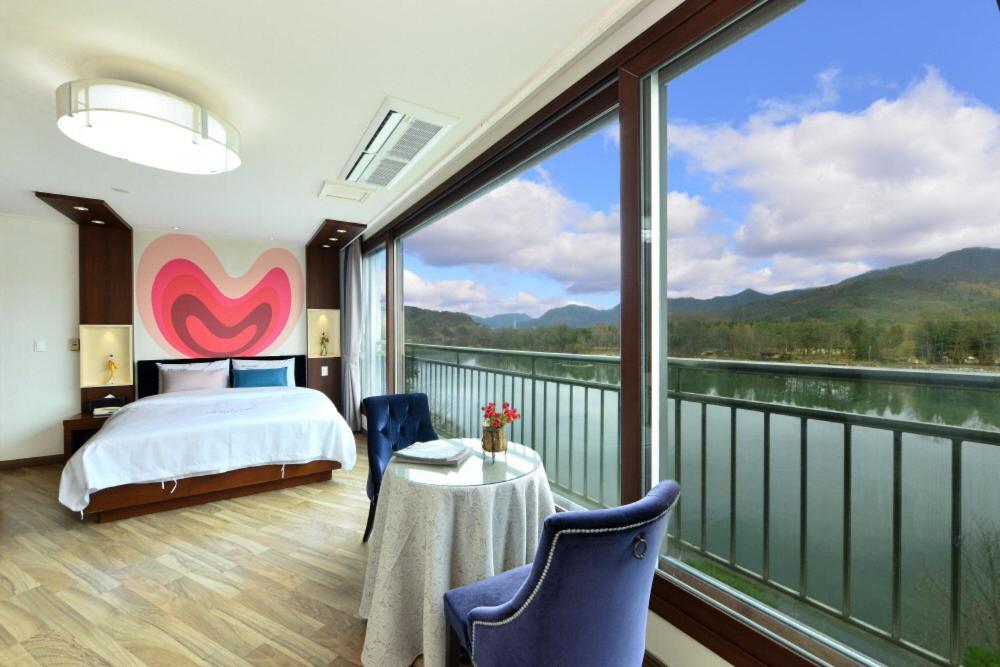 גאפיאונג Moonlight Blue Pension מראה חיצוני תמונה